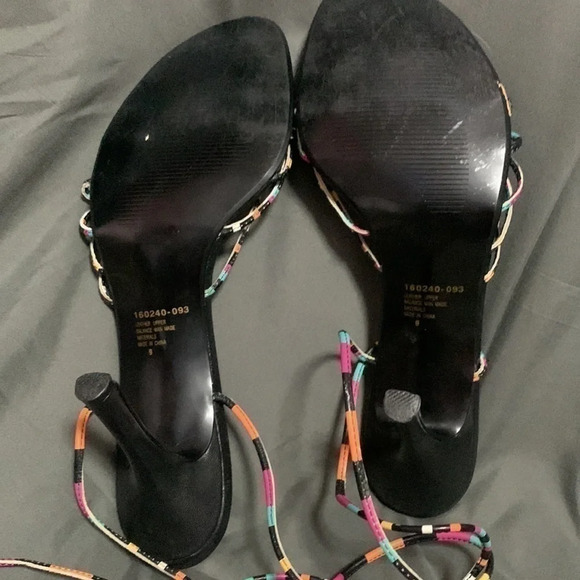 "Size 9 Colin Stuart Lace-Up Leather Strap Sandals: Black Multi-Color - Trendy - Picture 8 of 12